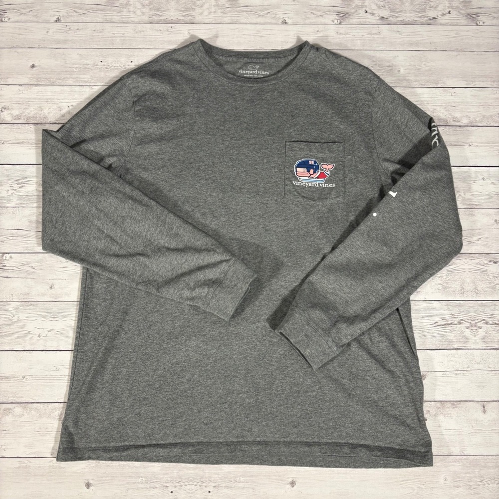 Vineyard Vines Men's Long Sleeve T-Shirt Hockey Whale Gray Pocket Tee